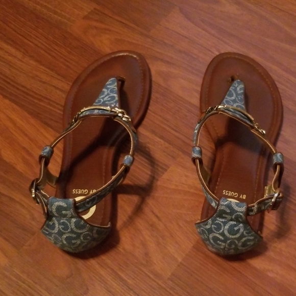 Sandals - Picture 2 of 4